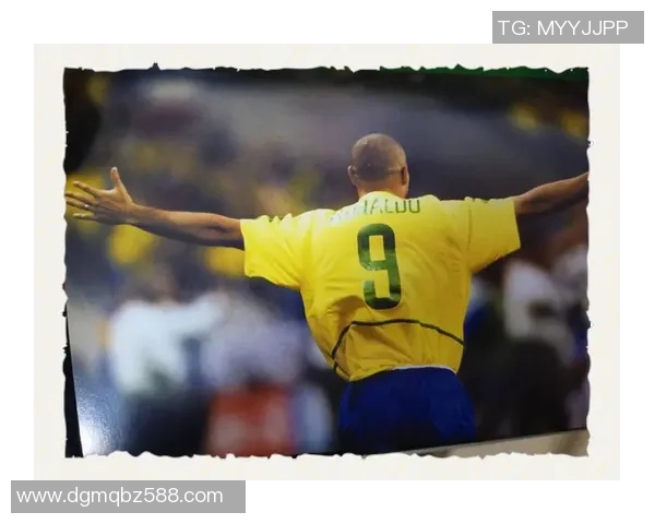 罗纳尔多足球传奇：从天才少年到全球偶像的辉煌历程